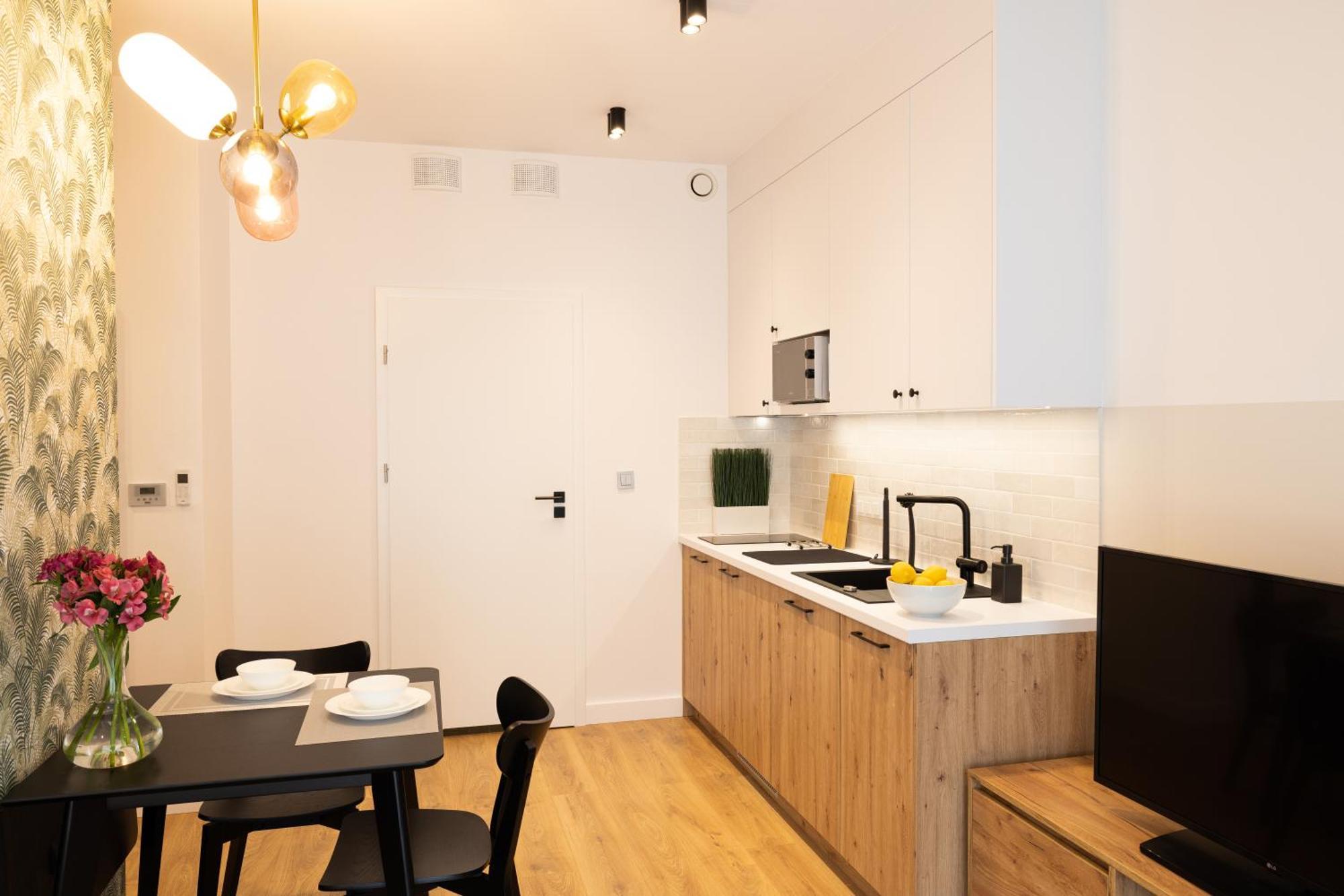 B85 Suites Varsovia Exterior foto